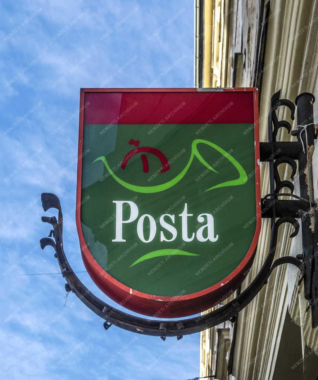 Szolgáltatás - Budapest - 15-ös Postahivatal