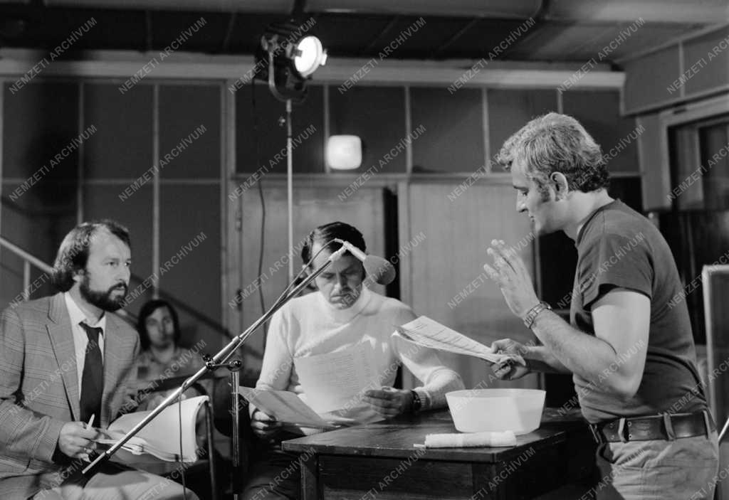 Kultúra - A Halló itt a Rádió ...! című film forgatása