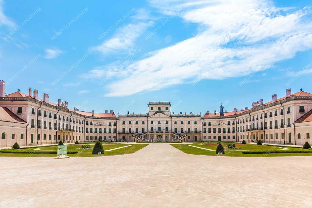 Fertőd - Az Esterházy-kastély 