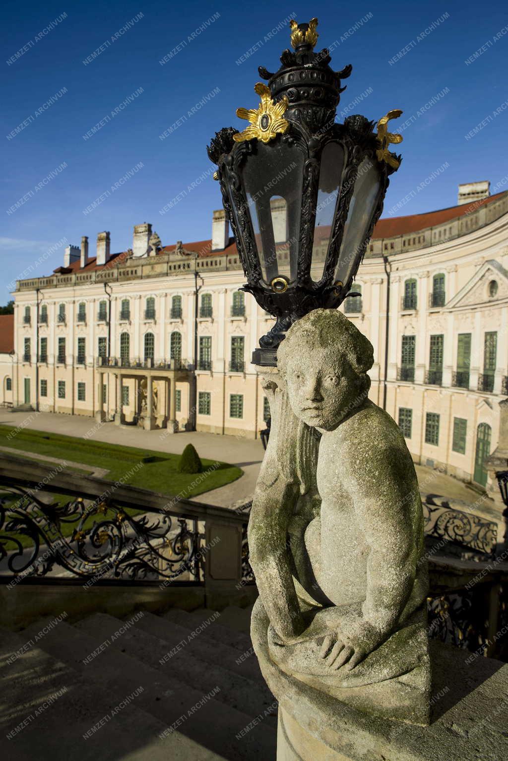 Városkép - Fertőd -  Esterházy-kastély