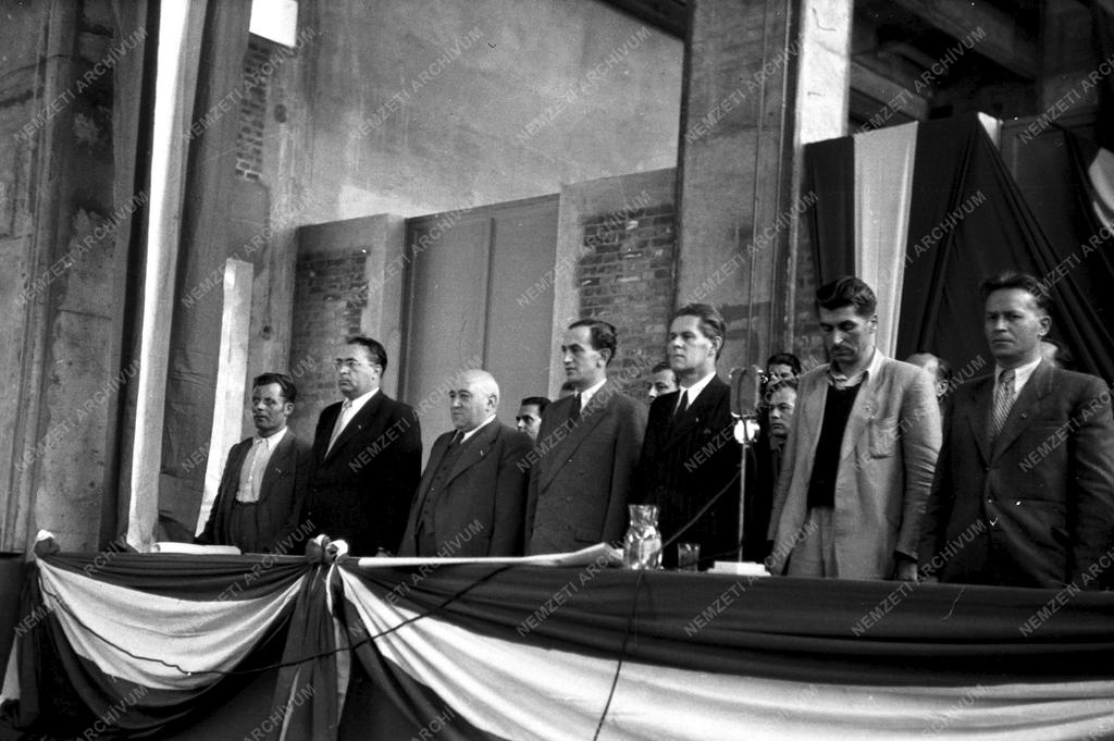 Ipar - A Ganz Villamossági gyár avatása