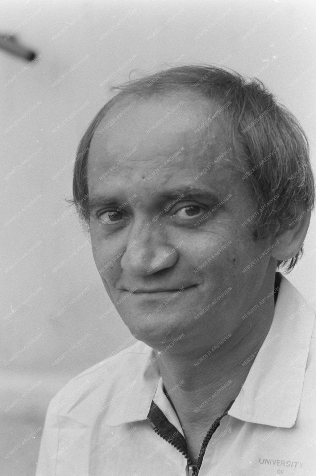 Kultúra - Hunyadkürti István színművész