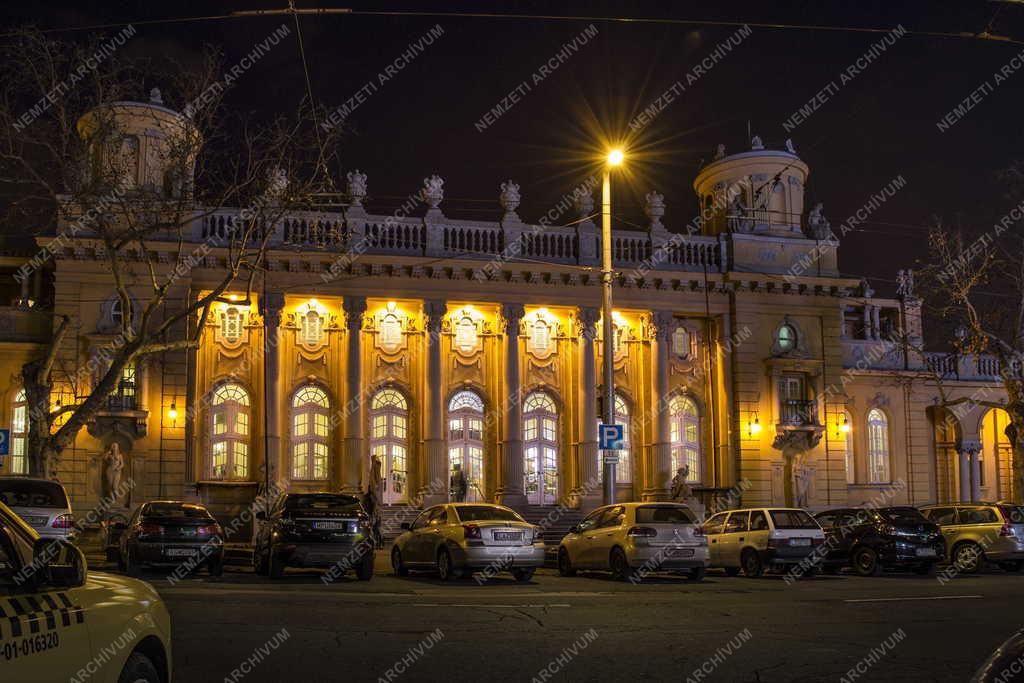 Épület - Budapest - A Széchenyi Gyógyfürdő és Uszoda épülete