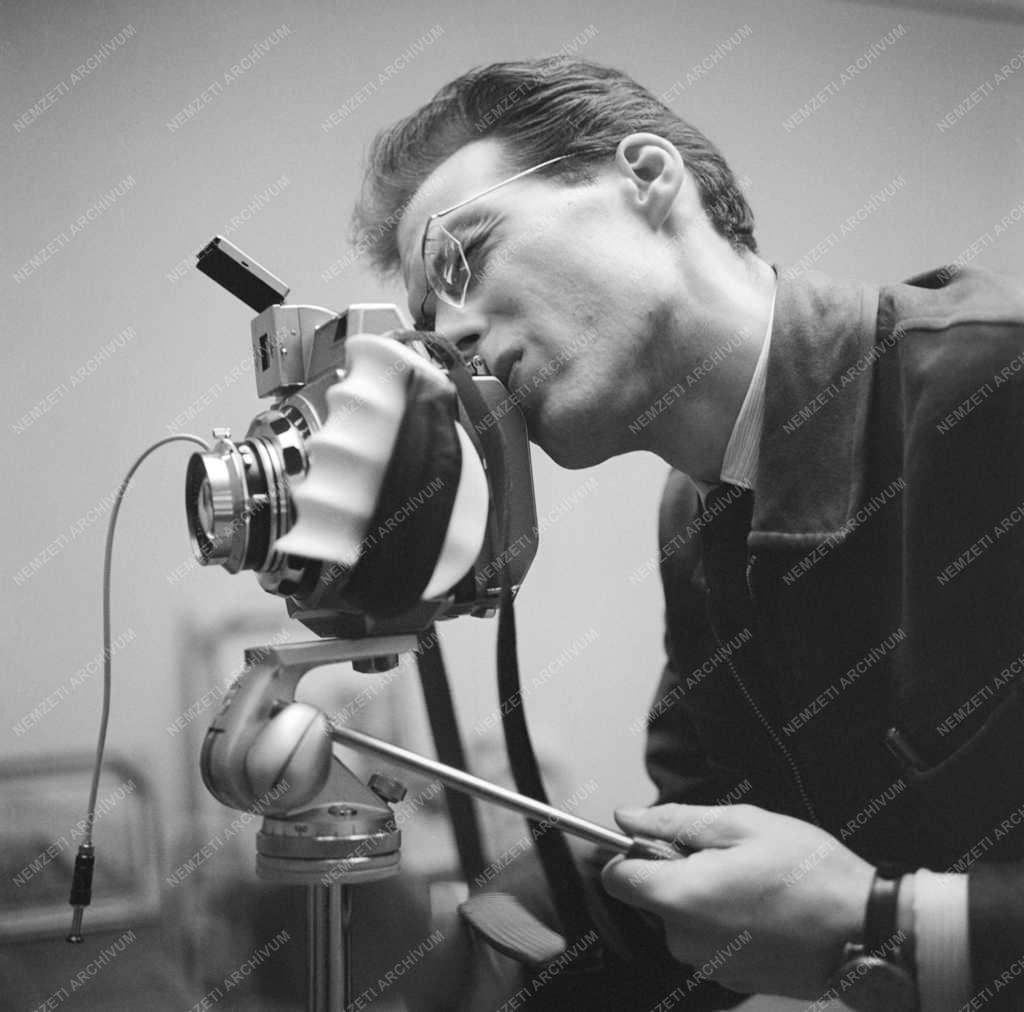 Sajtó - Média - Pálfai Gábor fotóriporter