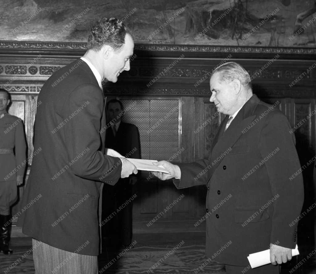 Külpolitika - Átadta megbízólevelét Jovo Kabicsics jugoszláv nagykövet