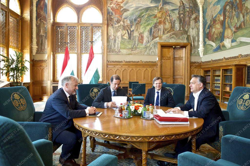 Orbán Viktor fogadta az Eni és a Mol-csoport vezetőit