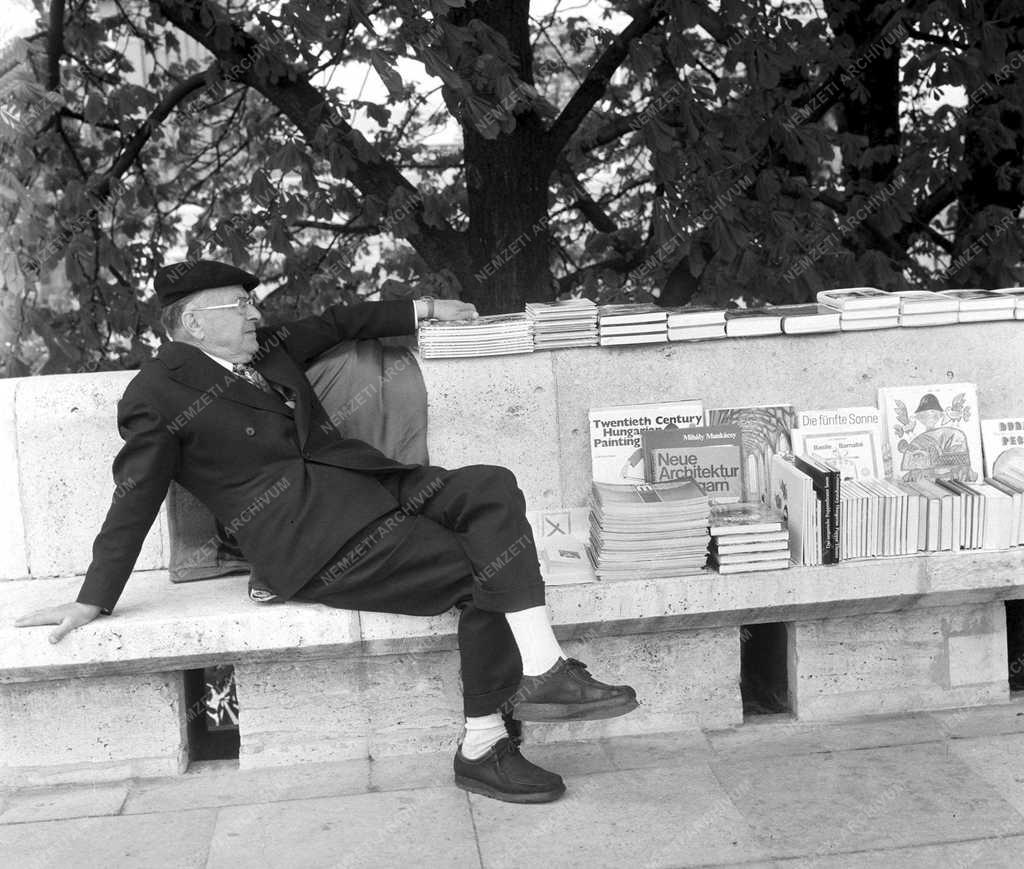 Zsáner - Idegenforgalom - Budapest