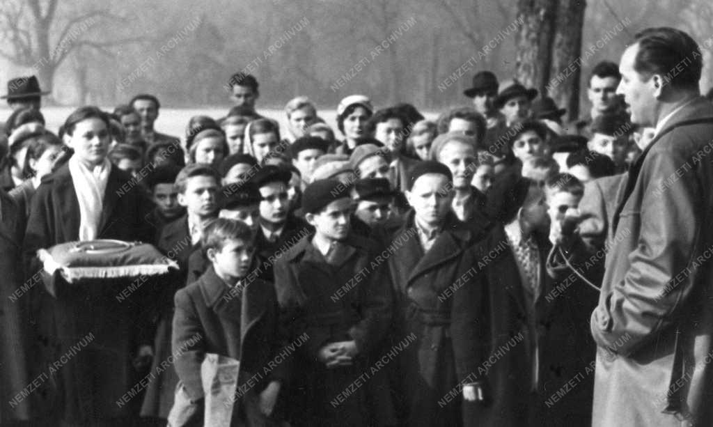 Társadalmi kérdés - Fóti gyermekváros első 100 lakója