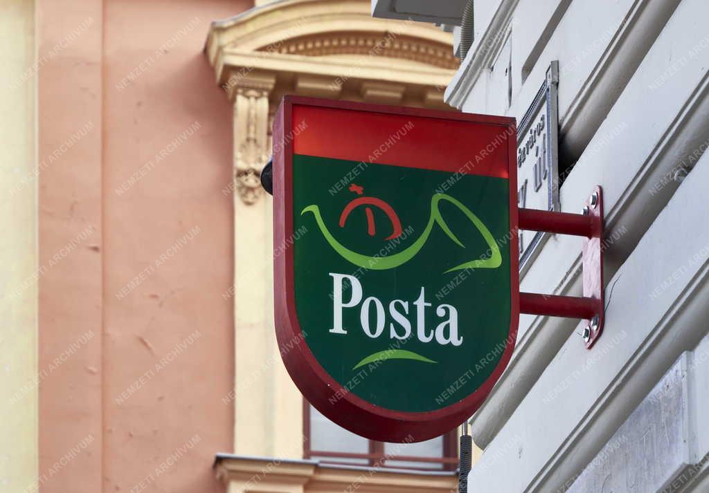 Szolgáltatás - Budapest - Postahivatal