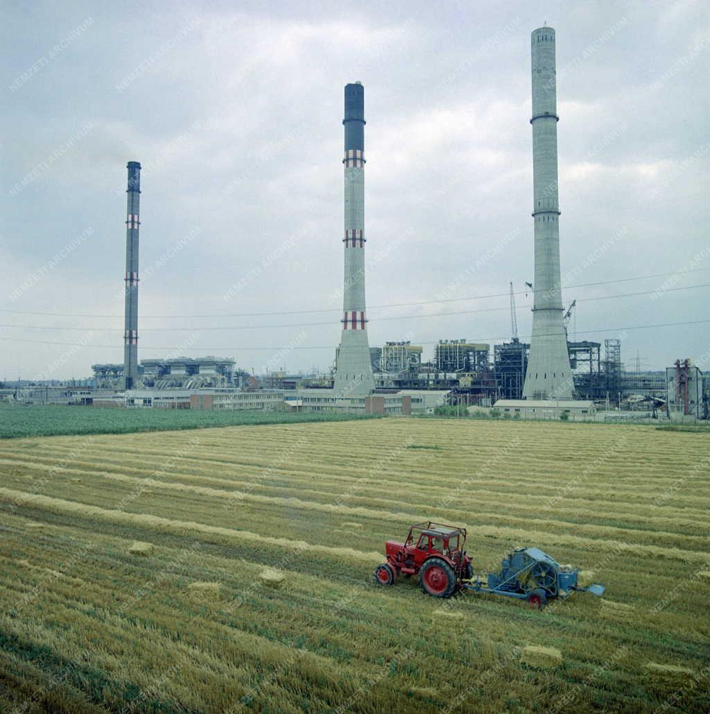 Mezőgazdaság - Szalmabálázás