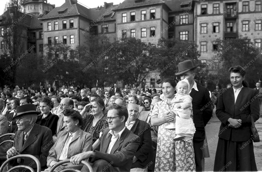 Oktatás - Évnyitó