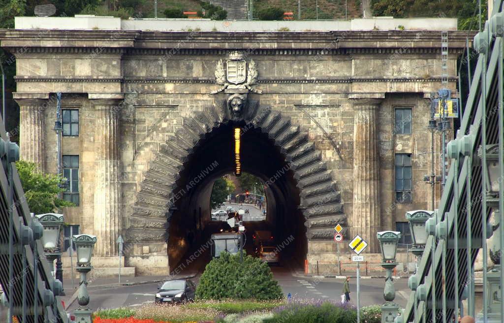 Városkép - Budapest - A budavári Alagút