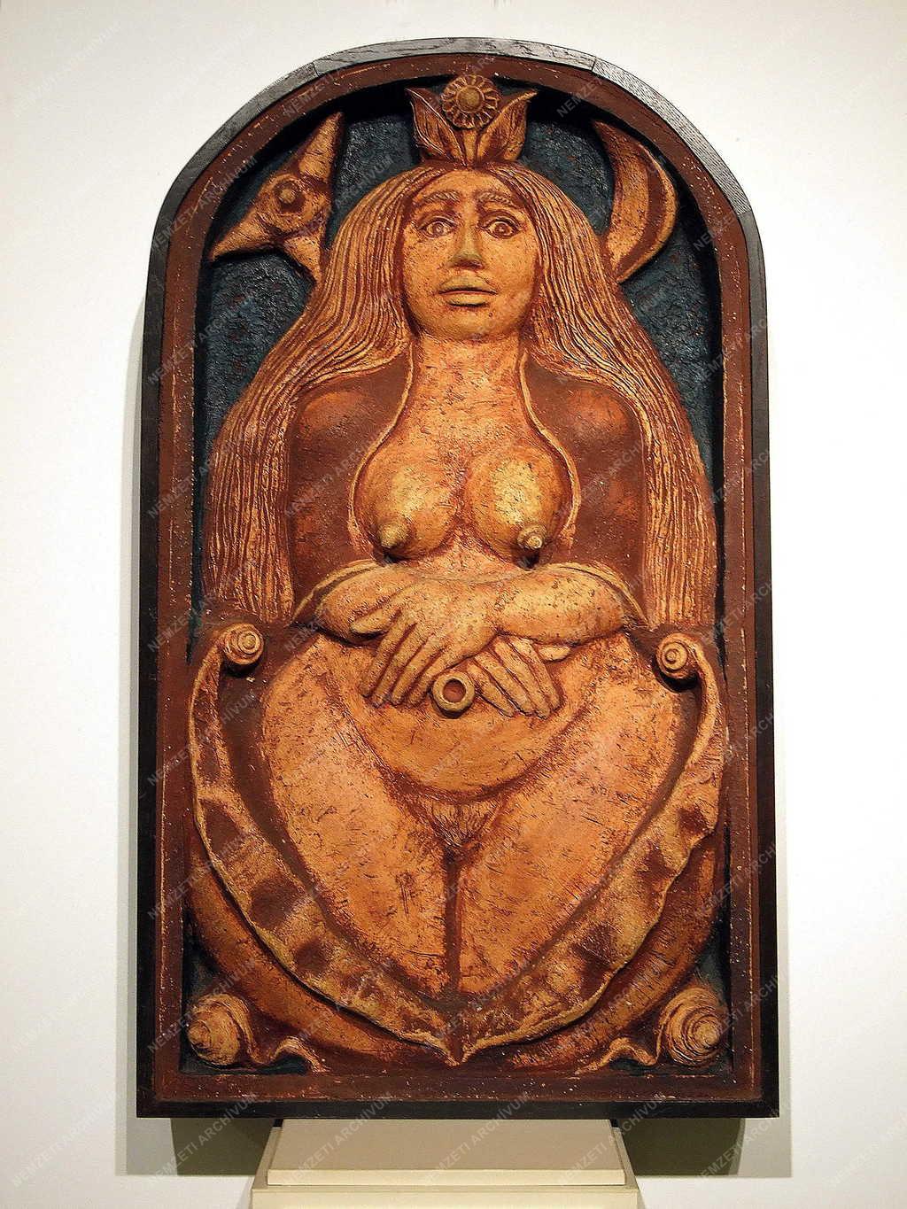 Műalkotás - Budapest - Balatoni Vénusz című kerámia