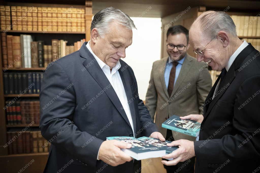 Amerikai geopolitikai szaktekintéllyel tárgyalt Orbán Viktor