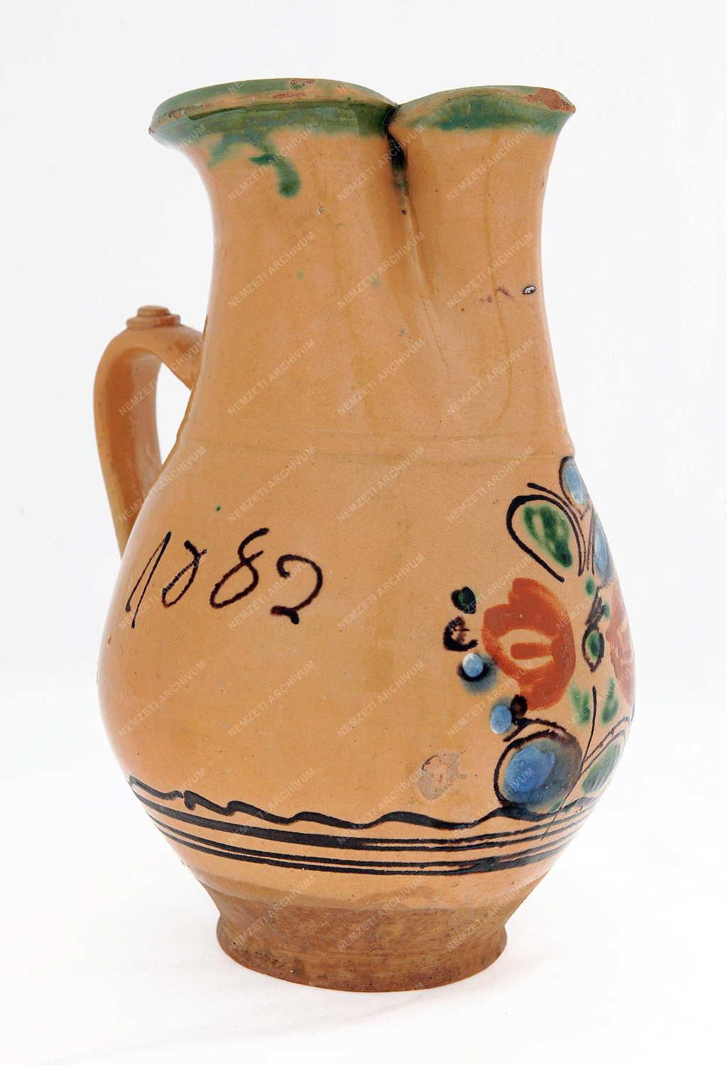 Népművészet - Debrecen - Boroskancsó