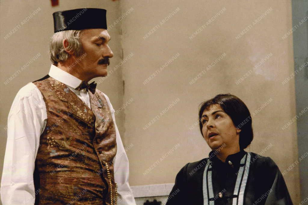 Kultúra - Film - A szecsuáni jólélek című tv-film forgatása