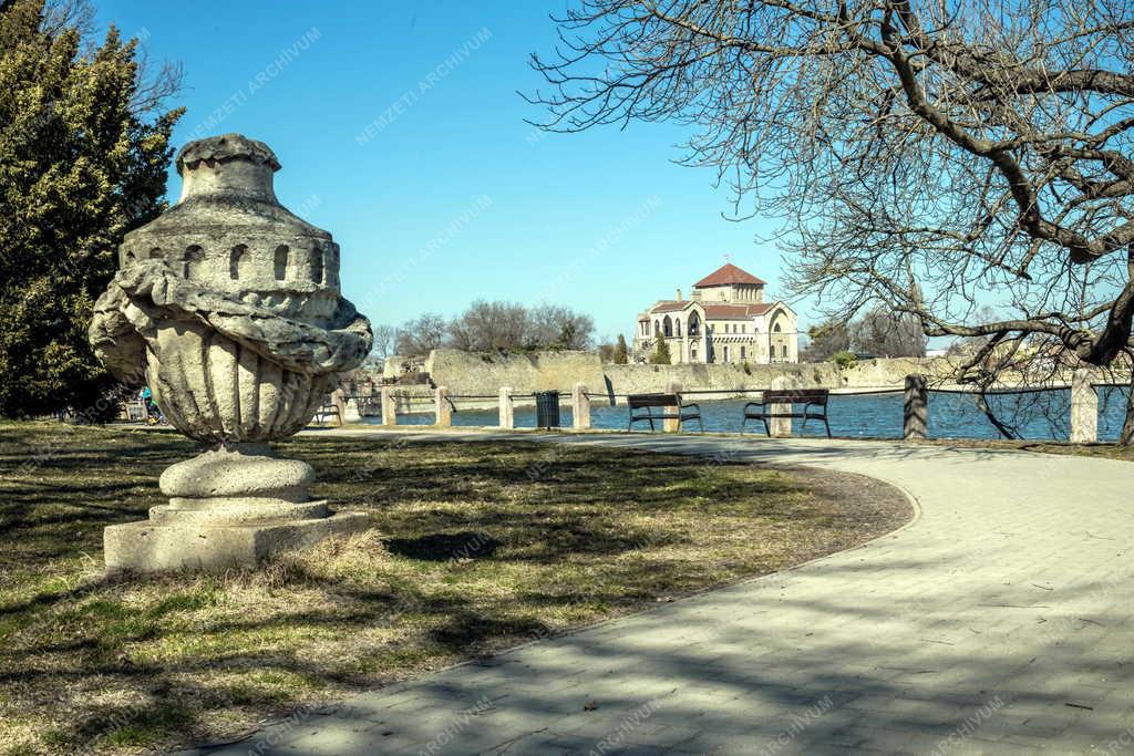 Városkép - Tata -Tatai vár