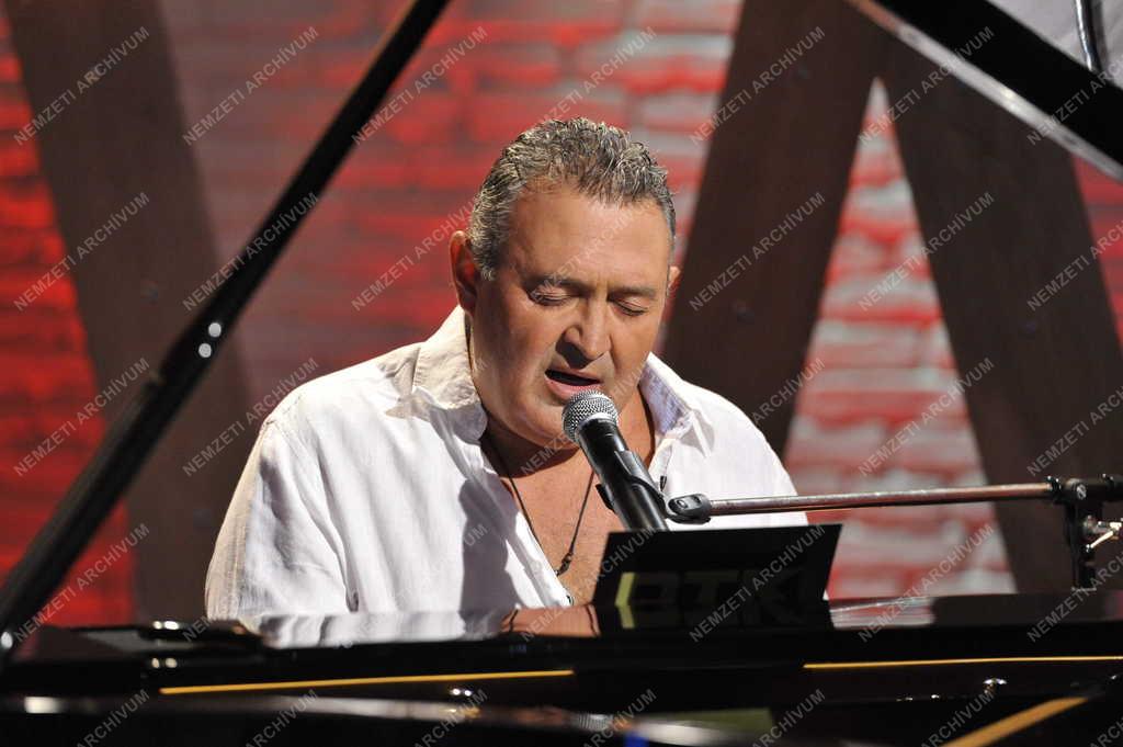 Televízió - DTK - D. Tóth Kriszta Show