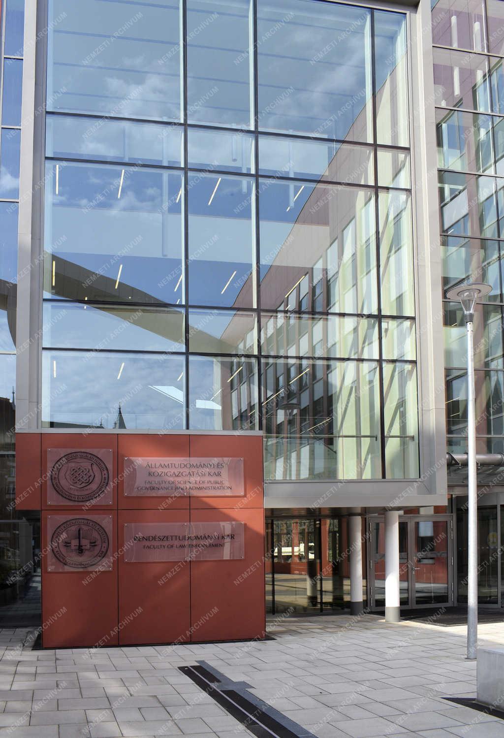 Épületfotó - Budapest - Nemzeti Közszolgálati Egyetem Ludovika Campus