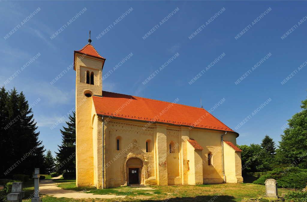 Egyházi épület - Őriszentpéter - A Szent Péter templom