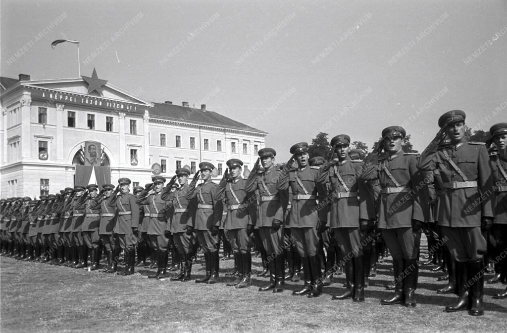 Belpolitika - Tisztavatás a Kossuth Akadémián