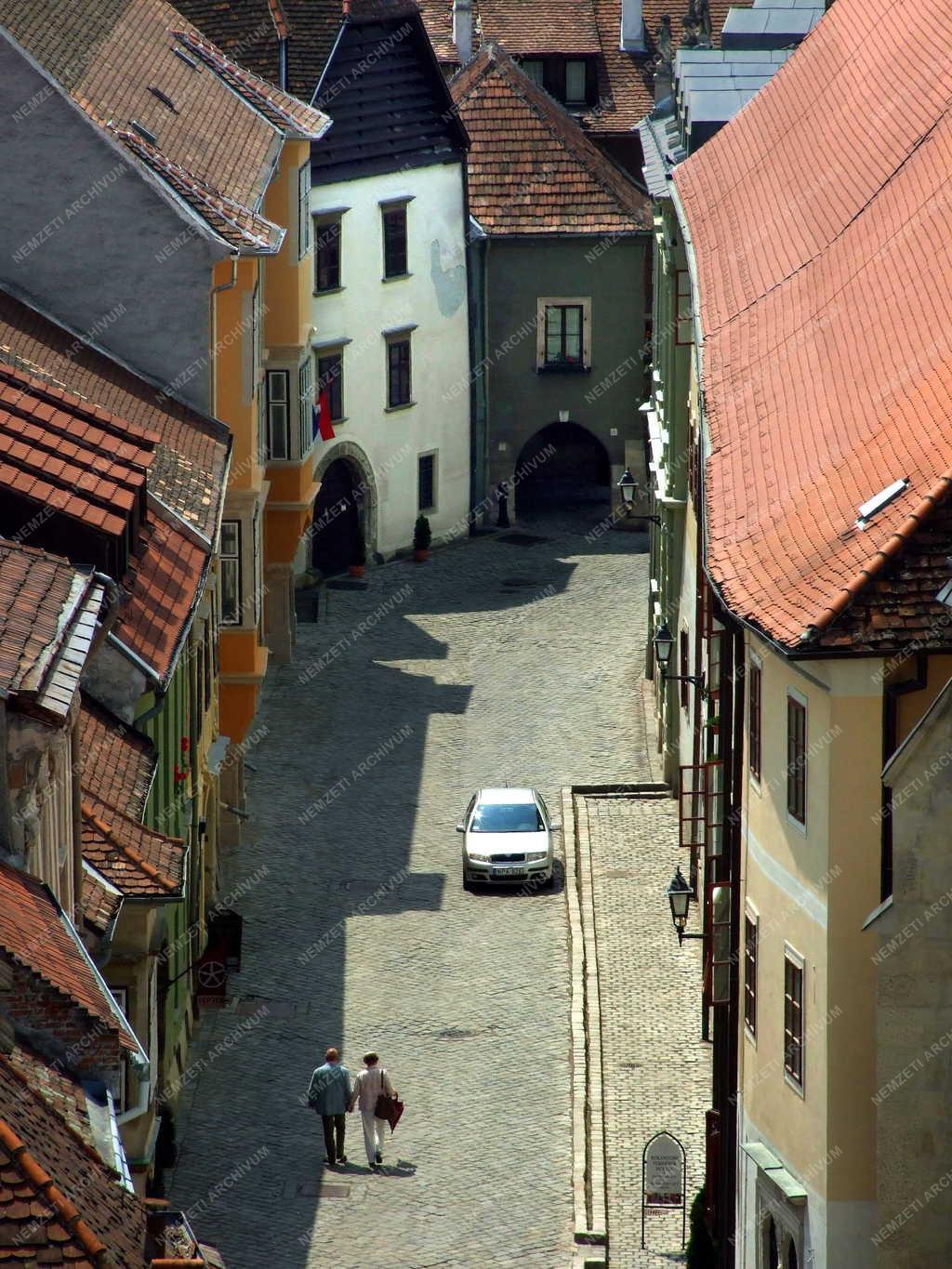 Városkép - Sopron - A Kolostor utca