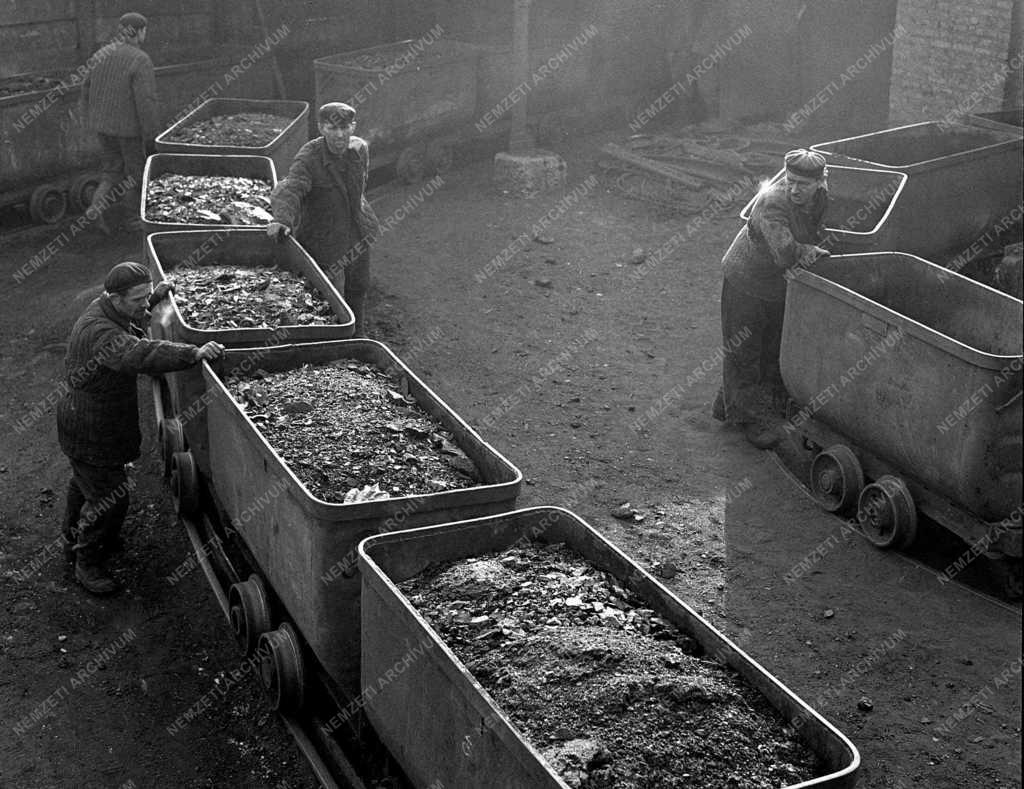 Vasárnapi műszak a dorogi bányákban 