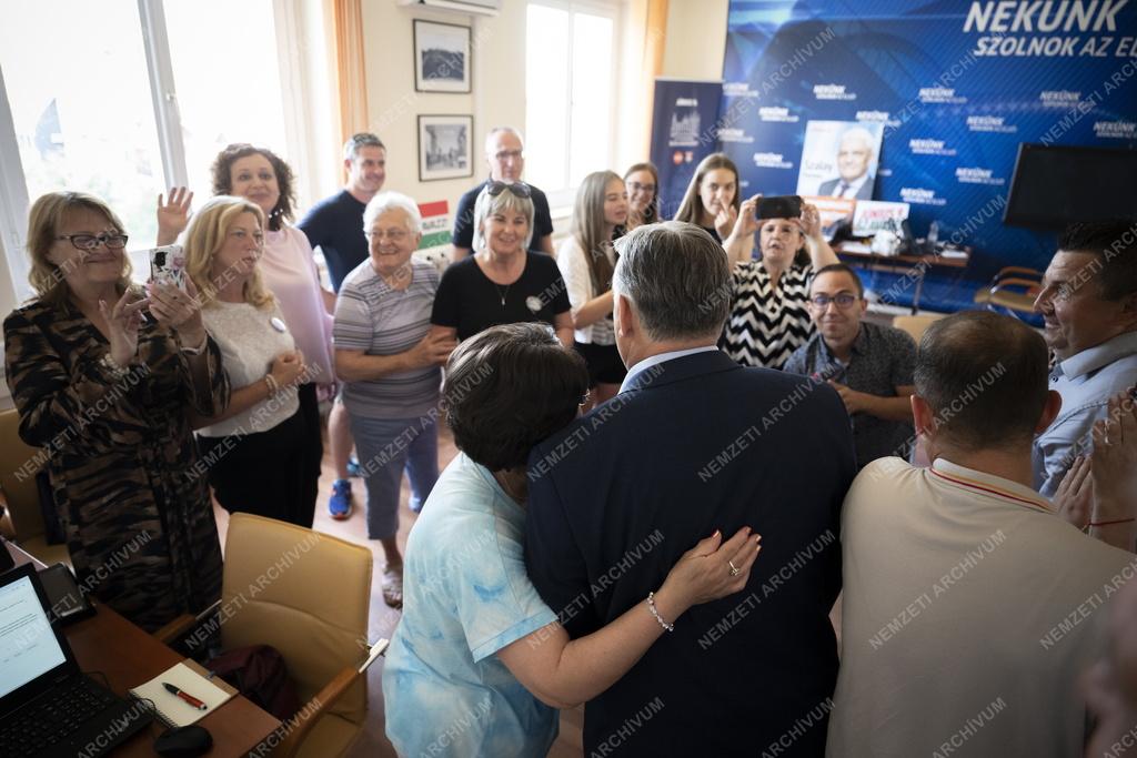 Voks 24 - Orbán Viktor országjáró kampánykörútja