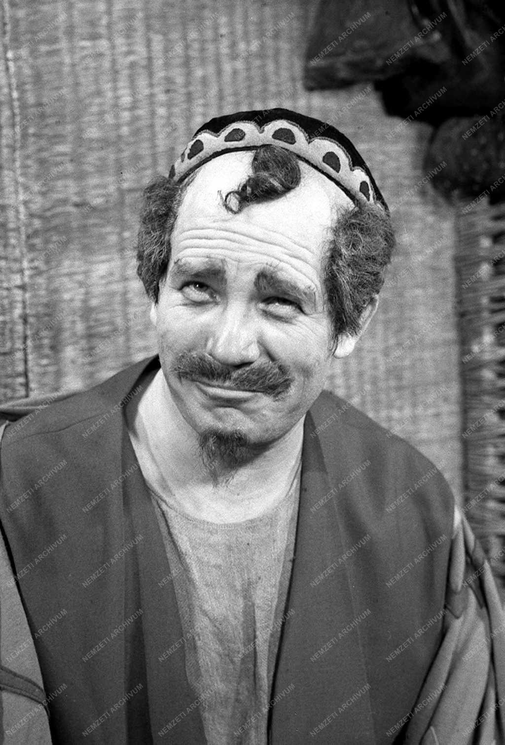 Pécsi Sándor színész, kétszeres Kossuth-díjas, kiváló művész