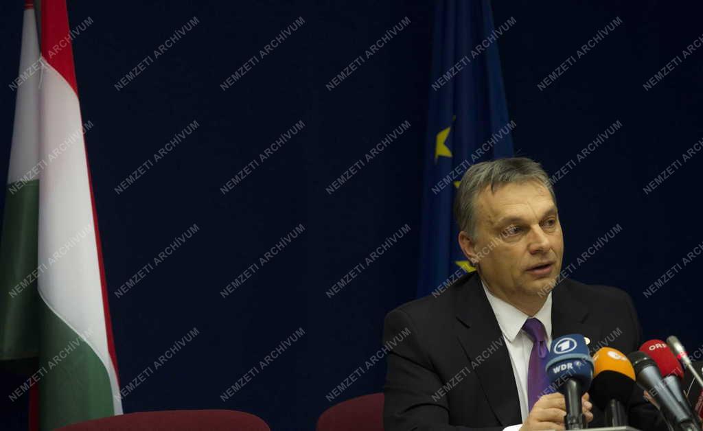 EU-csúcs - Orbán Viktor Brüsszelben