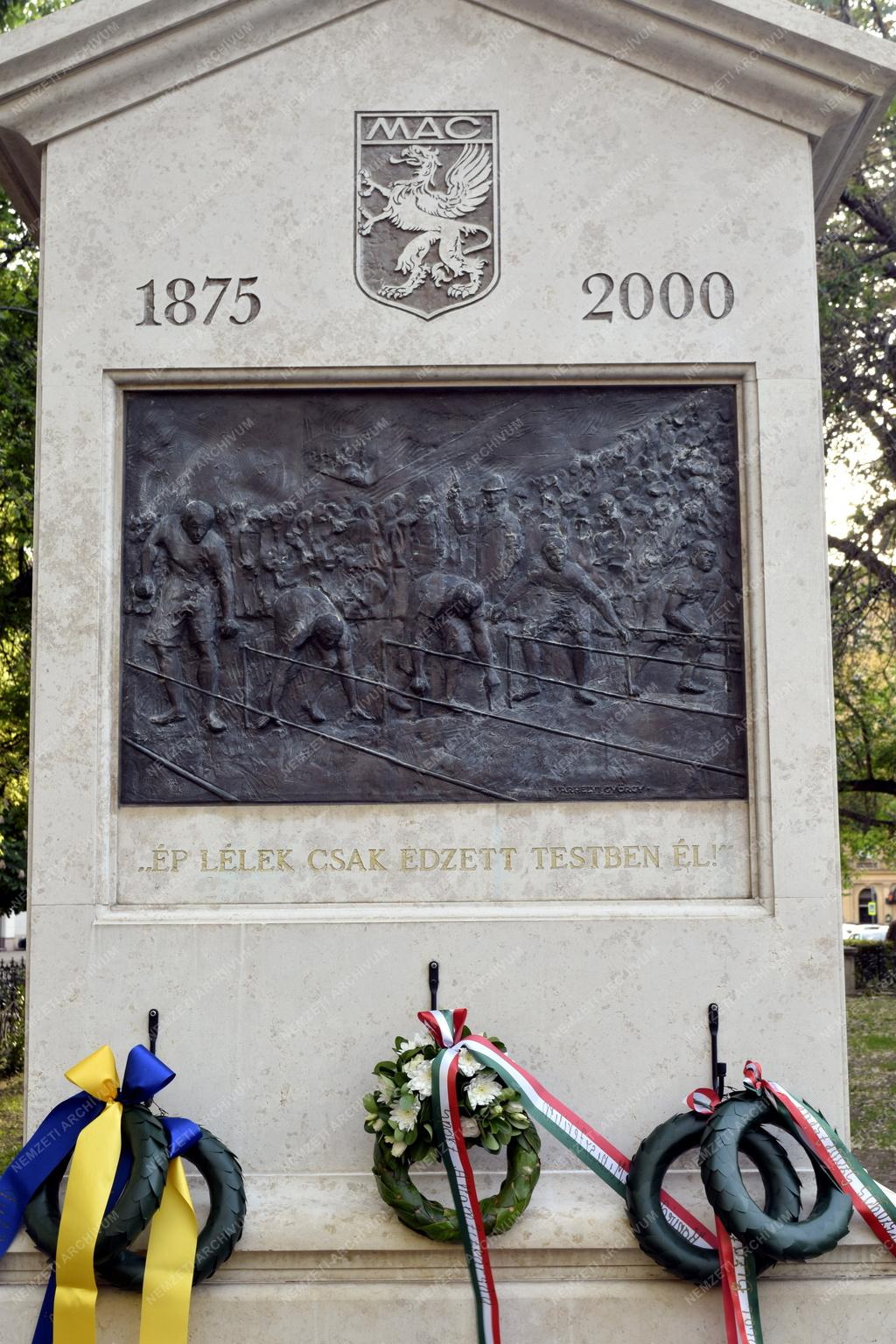 Kultúra - Budapest - Magyar Athletikai Club emlékműve