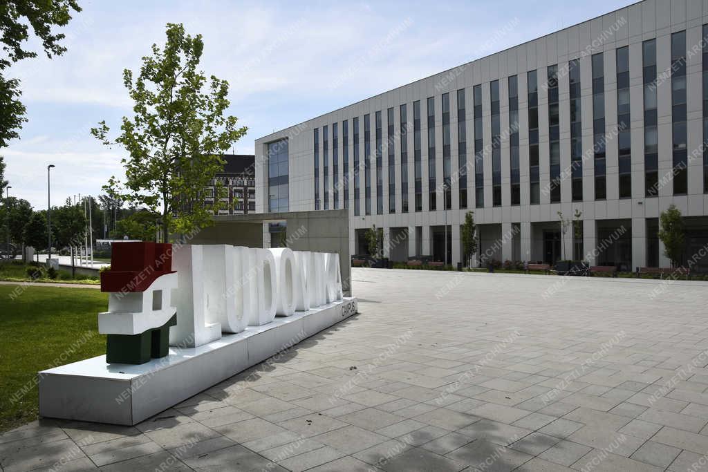 Városkép - Budapest - Nemzeti Közszolgálati Egyetem