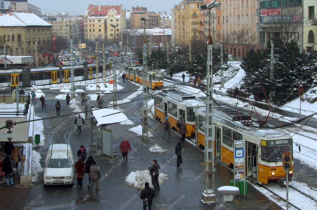 Városkép - Budapest - Széll Kálmán tér