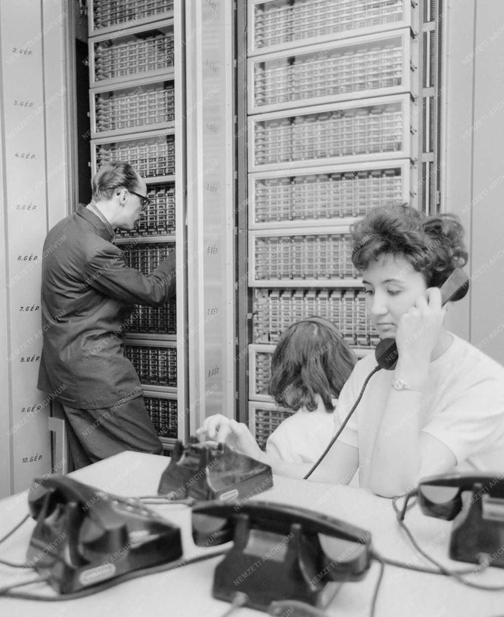 Távközlés - Új telefonközpont Balatonfüreden