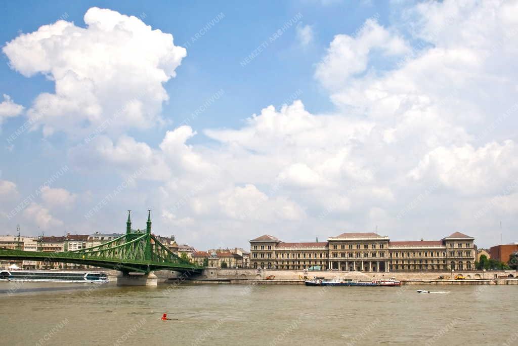 Épület - Budapest - Budapesti Corvinus Egyetem