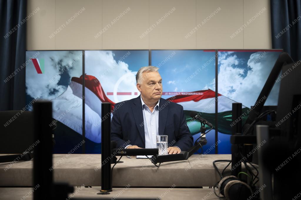 Miniszterelnöki interjú a Kossuth rádióban