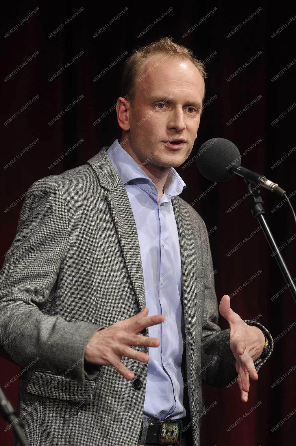 Rádió - Rádiókabaré felvétele - Fülöp Viktor