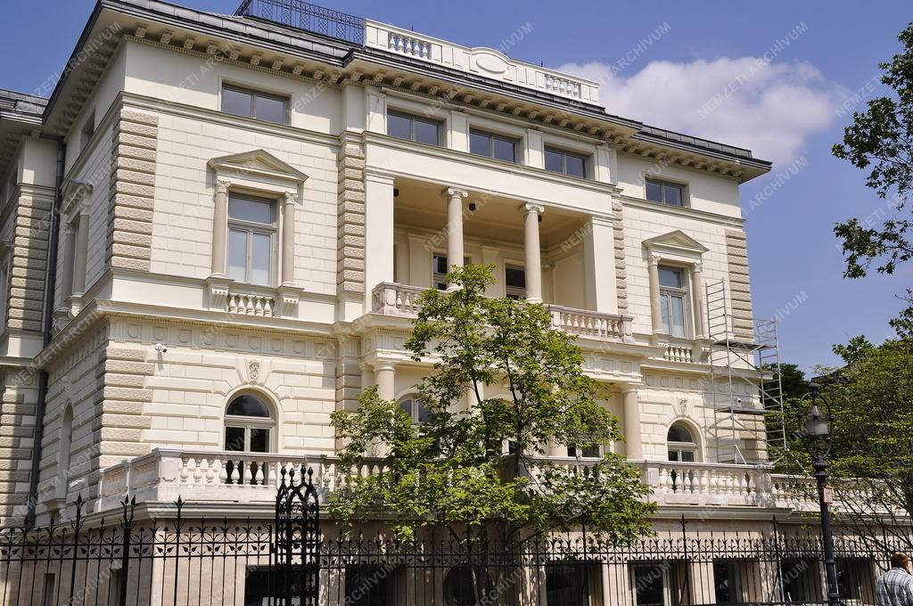 Kultúra - Budapest - HAB Hungarian Art and Business