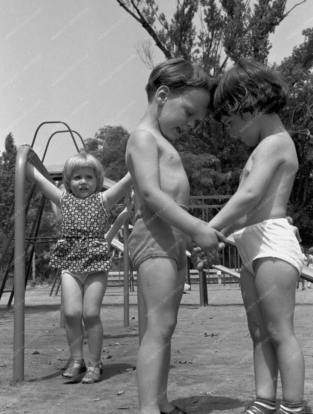 Gyerekek – Új játszópark a Margitszigeten