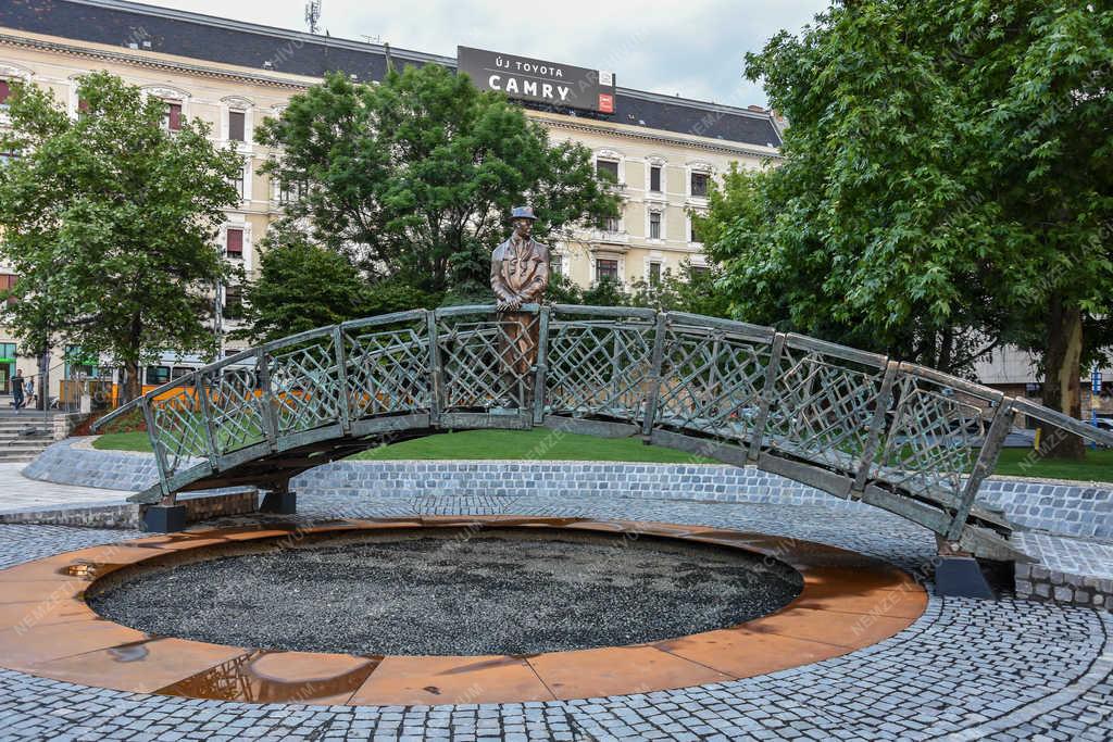 Köztéri szobor - Budapest - Nagy Imre