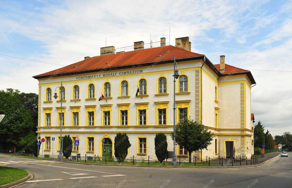 Oktatási létesítmény - Szentgotthárd - A gimnázium épülete