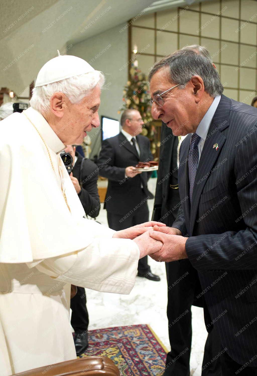 Leon Panetta a Vatikánban