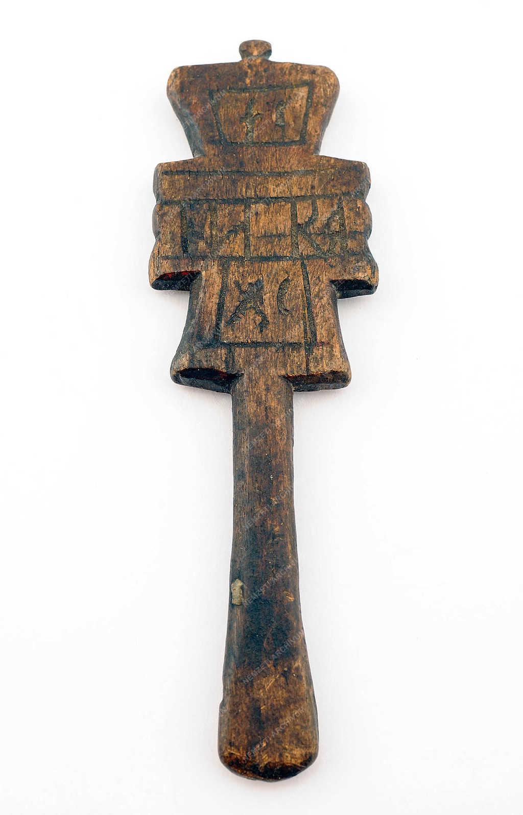 Vallás - Debrecen - Feszület