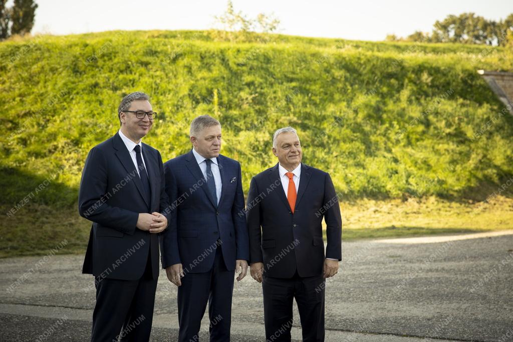 Magyar-szerb-szlovák csúcstalálkozó Révkomáromban