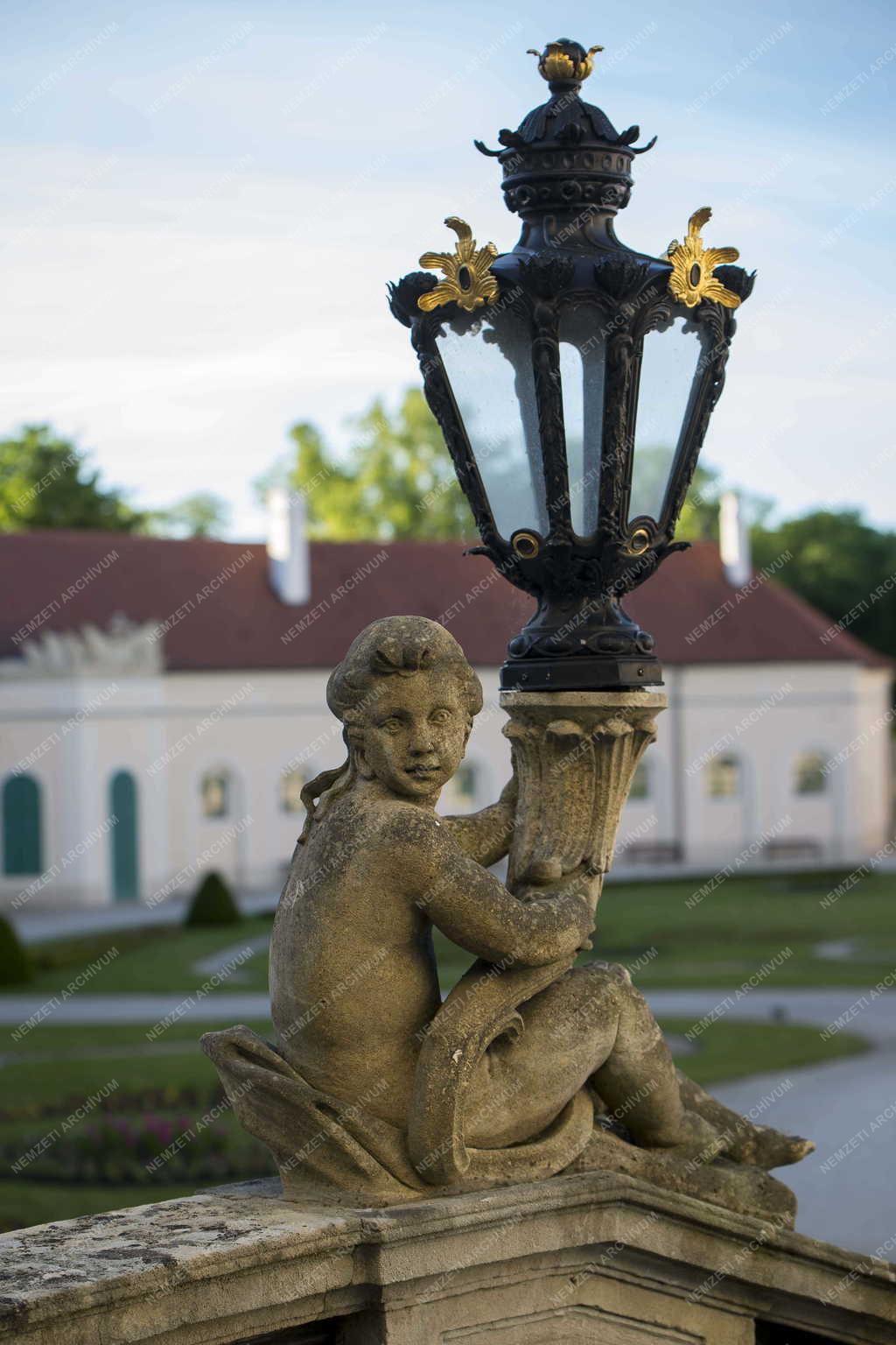 Városkép - Fertőd -  Esterházy-kastély