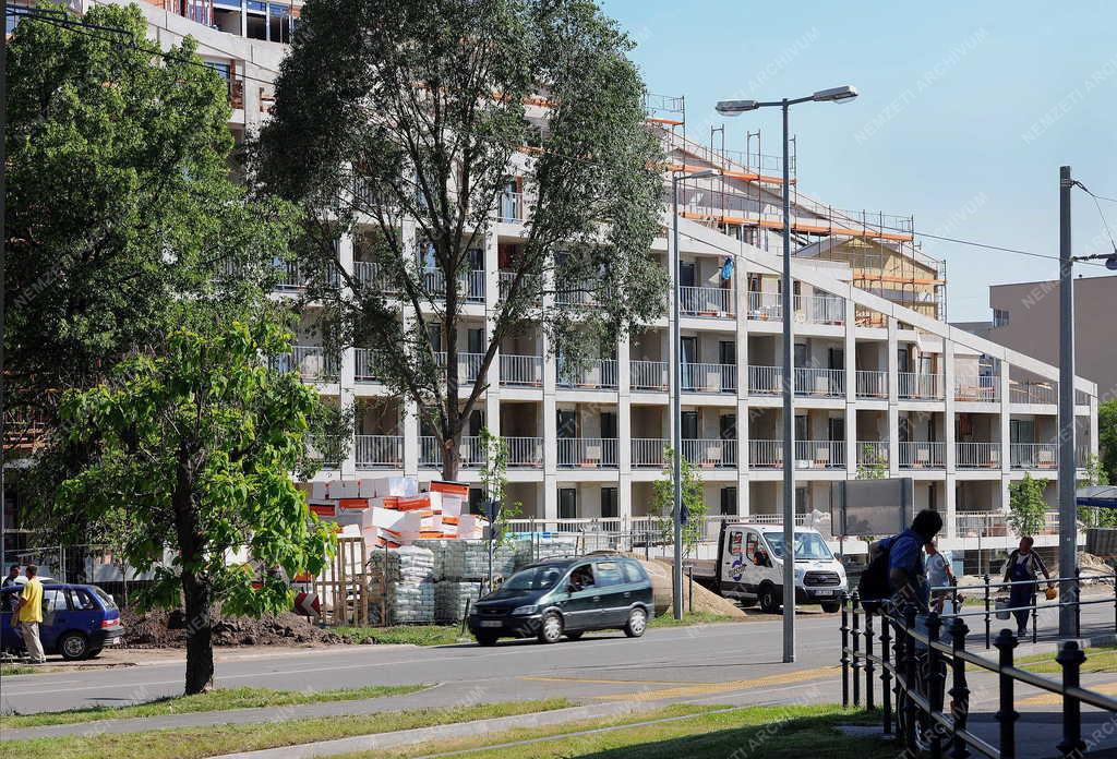 Építőipar - Debrecen - A Dóczy Lakópark építése