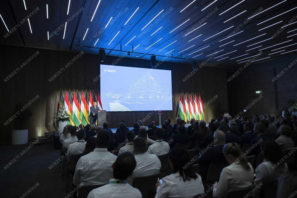 A Bosch Budapest Innovációs Kampusz átadása