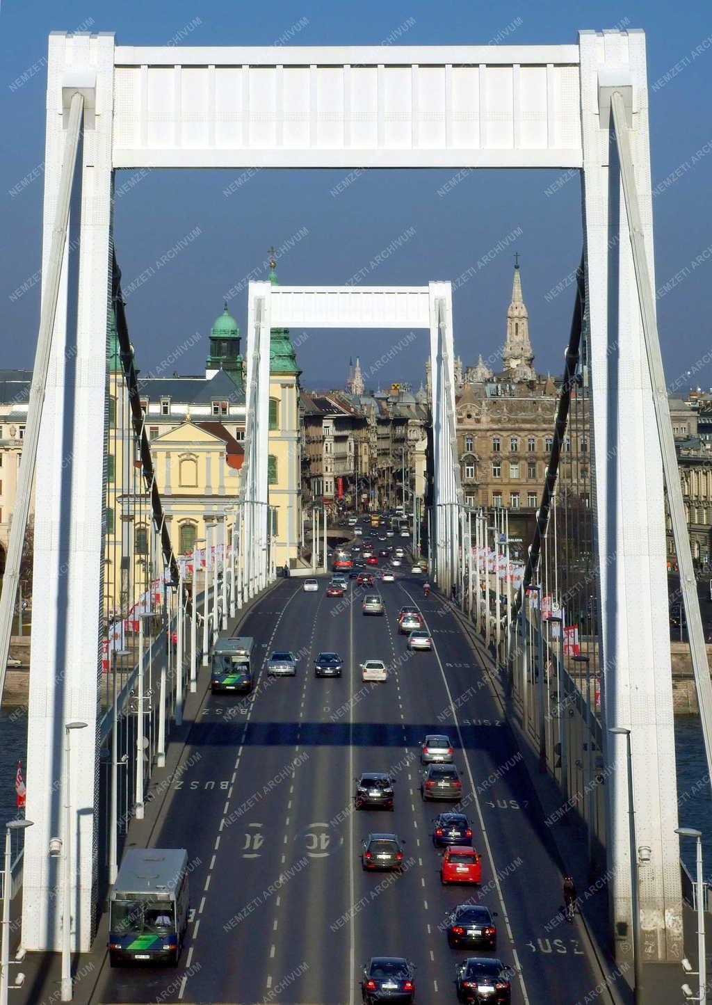  Budapest -  Erzsébet híd