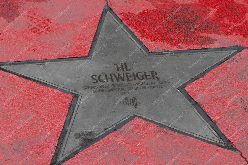 Utcakép - Berlin - Boulvard der Stars