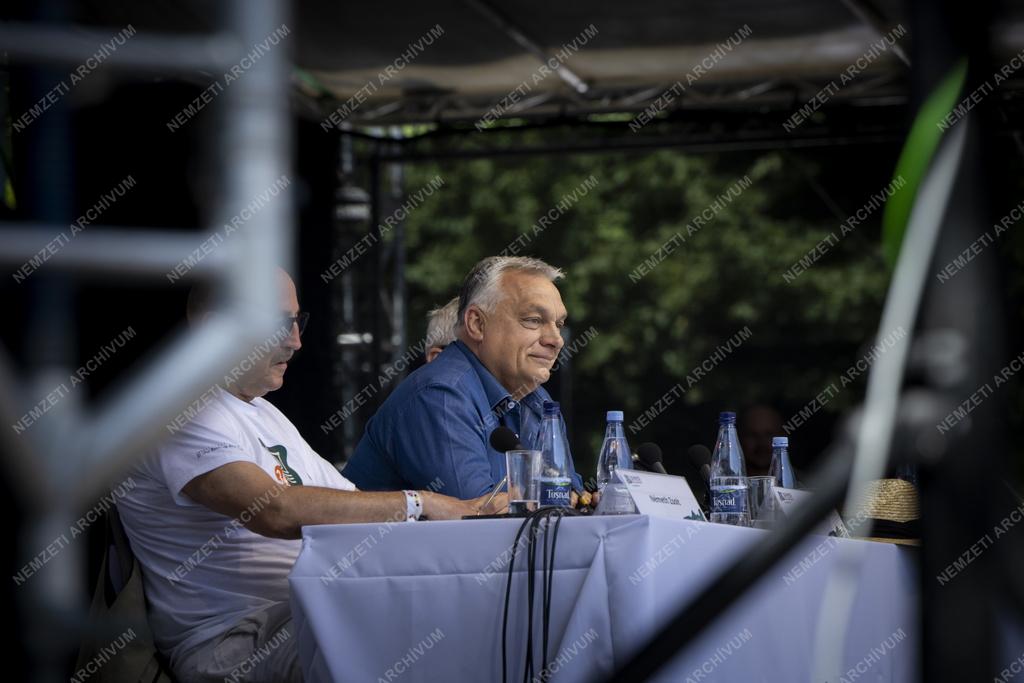 Tusványos - Orbán Viktor előadása a 34. Bálványosi Nyári Szabadegyetem és Diáktáborban